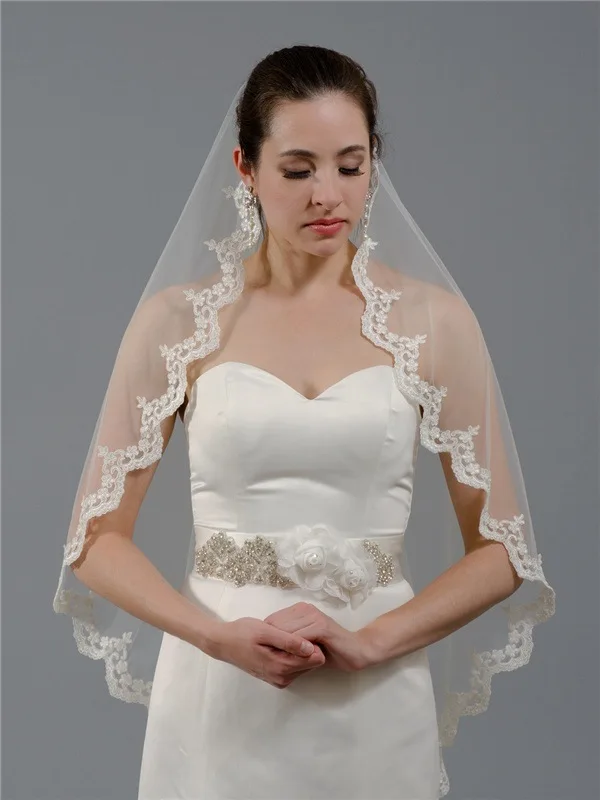 Velo da sposa con applicazioni di pizzo corto con pettine eleganti veli da sposa musulmani accessori per il matrimonio