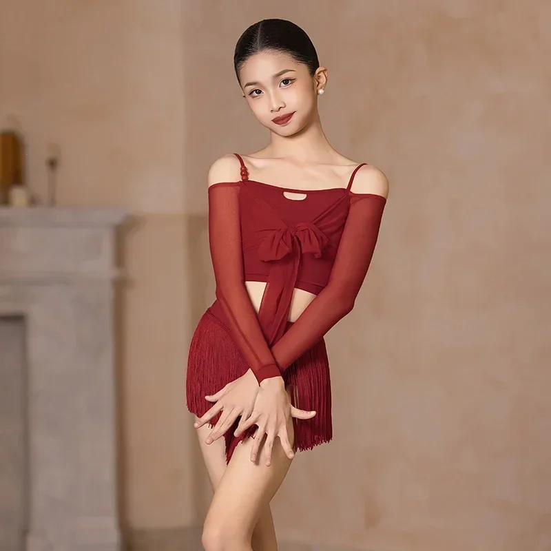 Traje de baile latino para niñas, ropa de actuación, Tops rojos, falda con borlas, conjunto de práctica, ropa de competición de baile Cha Rumba, 2025