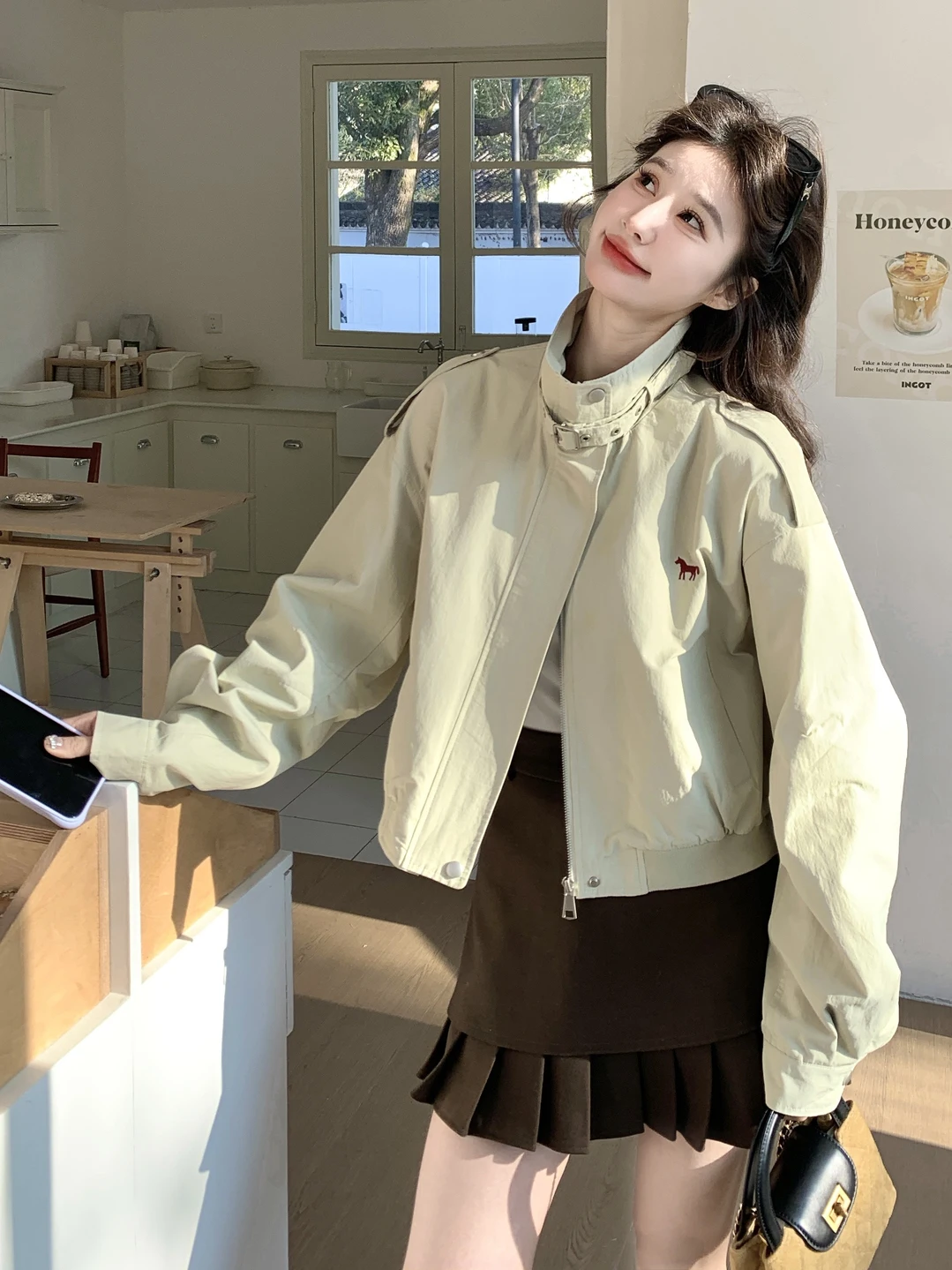 

Sweet Cool Short Stand Collar Jacket Women's Fashionable Spring Autumn Casual Loose Fit Zipper Closure Color Street Style