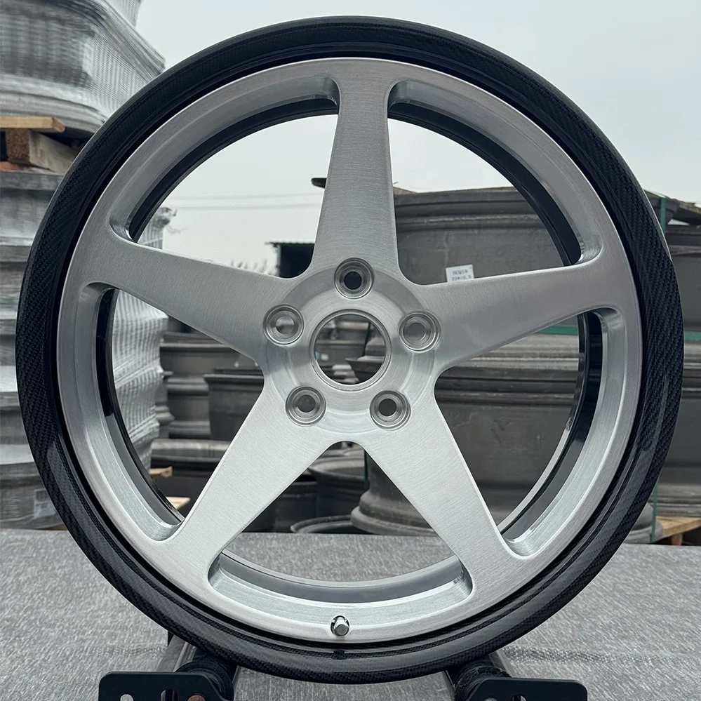 Custom 18 19 20 21 22 23 24 Inch 5x130 2 Piece Forged Carbon Fiber Alloy Wheel Rims for Lamborghini Urus Porsche 911 718 view 2