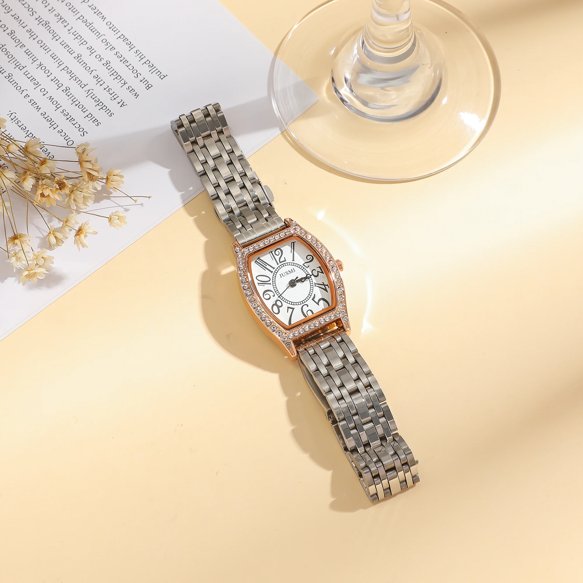 

Роскошные женские часы Tonneau из розового золота с бриллиантами, циферблат с римскими цифрами, двухцветный браслет из нержавеющей стали, элегантные кварцевые наручные часы