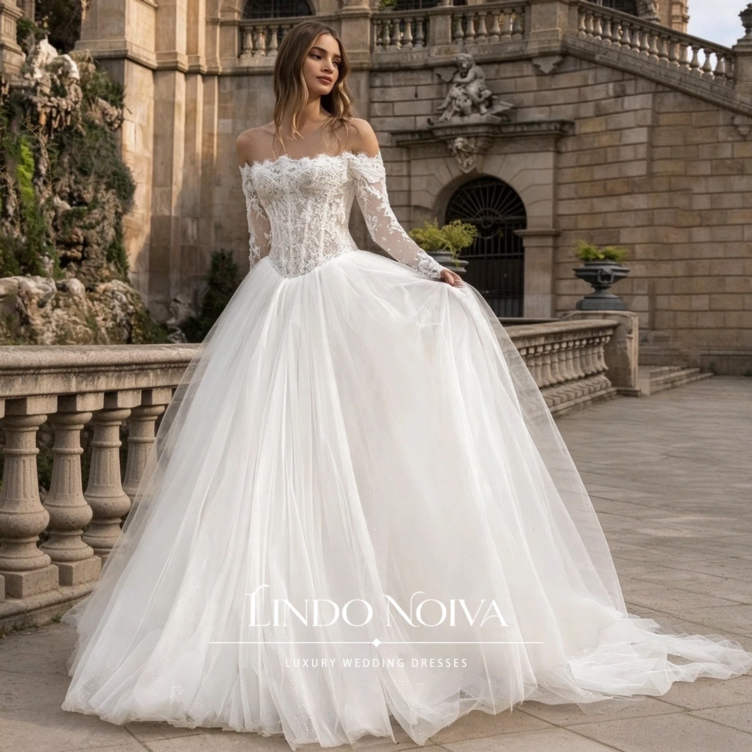 LINDO NOIVA Custom Off The Shoulder Long Sleeve Lace Wedding Dress A Line Sparkly Tulle Ball Gown With Train For Bride