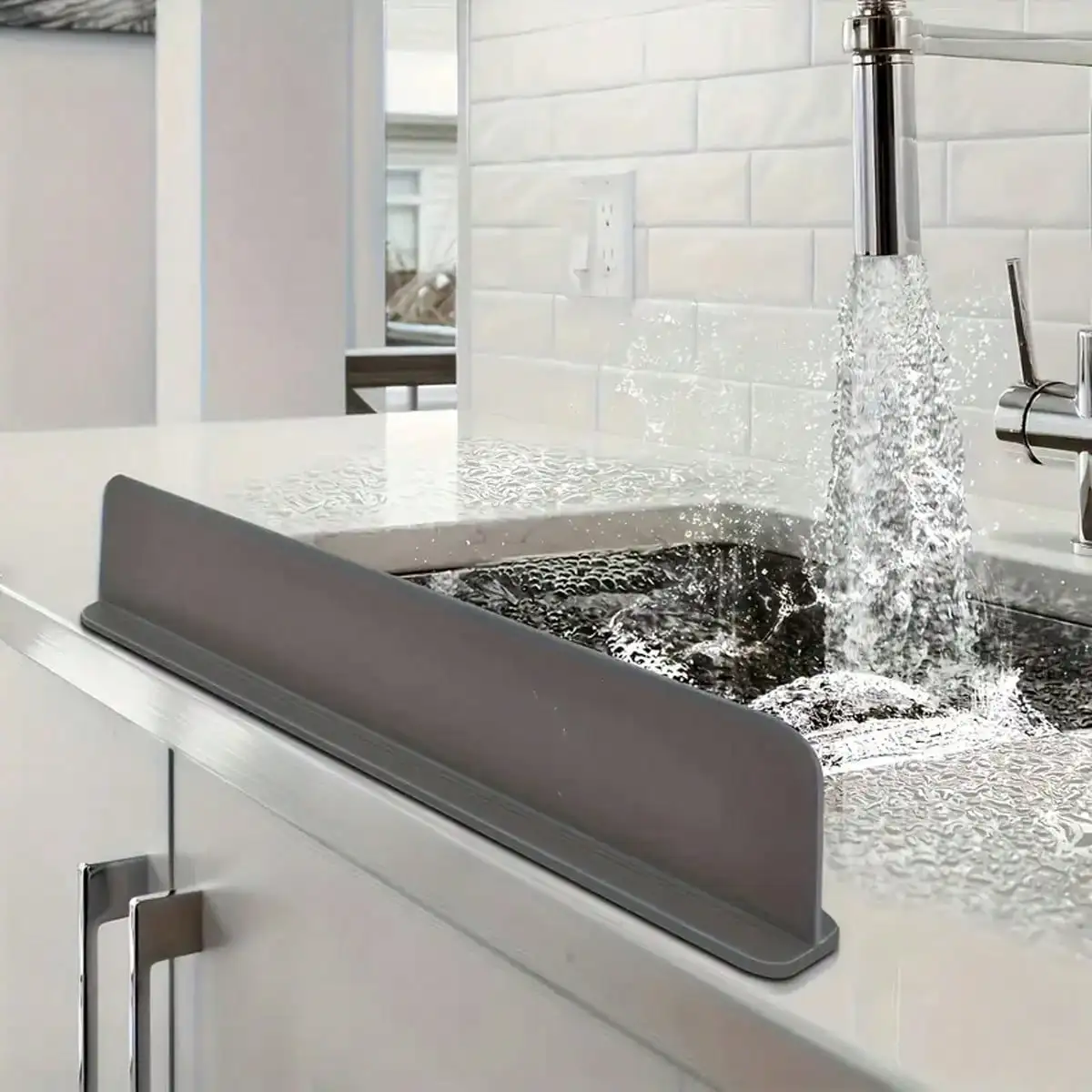 Multicolor Silicone Sink Splash Cover With Suction Cup， Waterproof Barrier For Kitchen, Laboratory,, And Sink