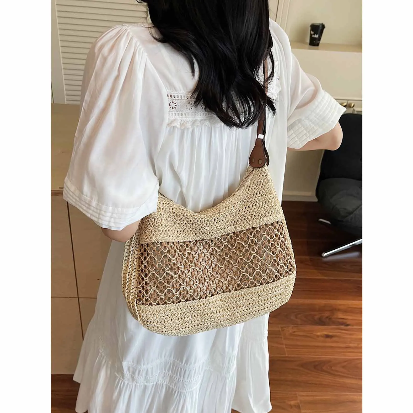 

Hand-woven bags for women 2025 new beach vacation shoulder bag large capacity crossbody tote bag straw bag