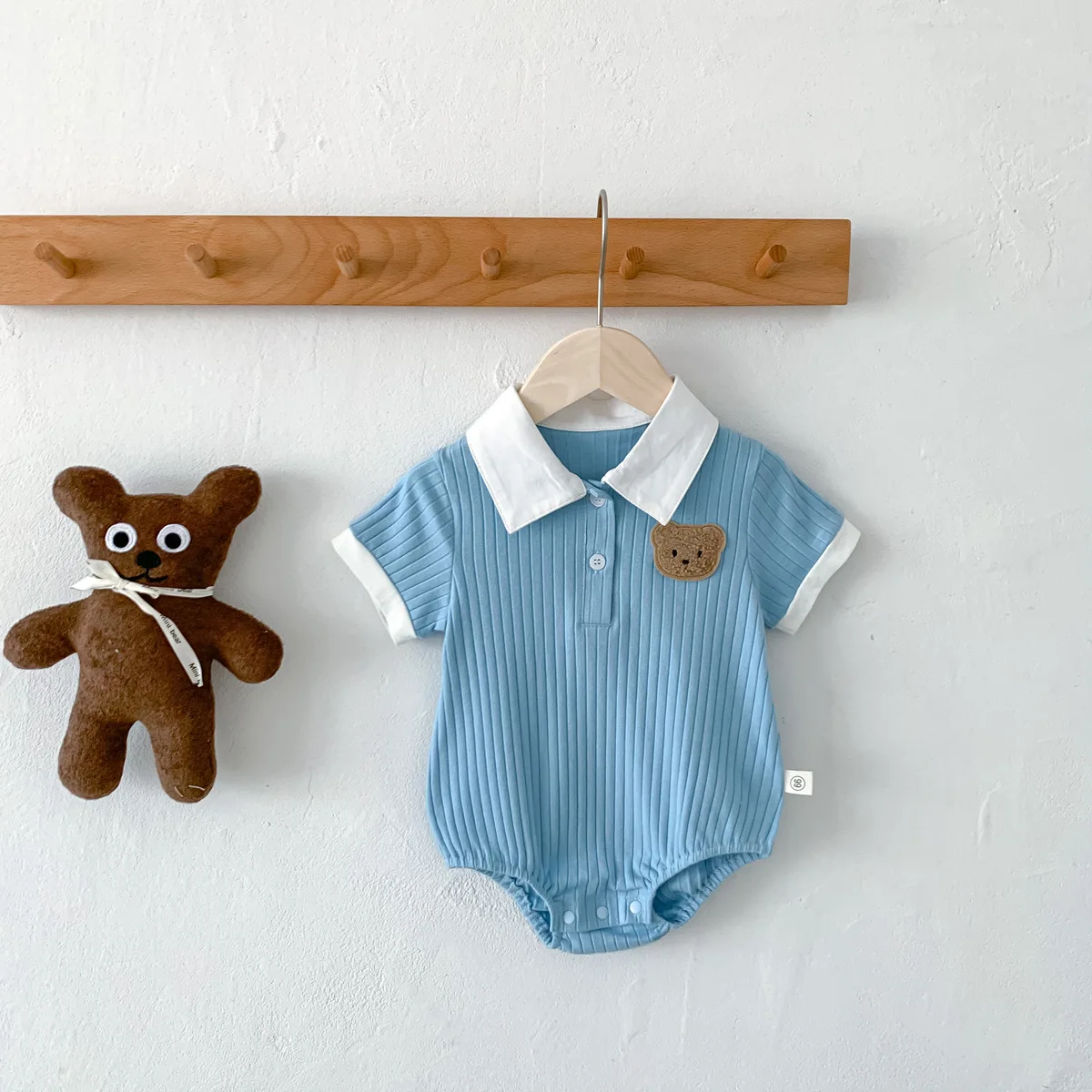 1688  Cute and Comfortable Baby Jumpsuit - Soft and Breathable Cotton Romper for Boys and Girls