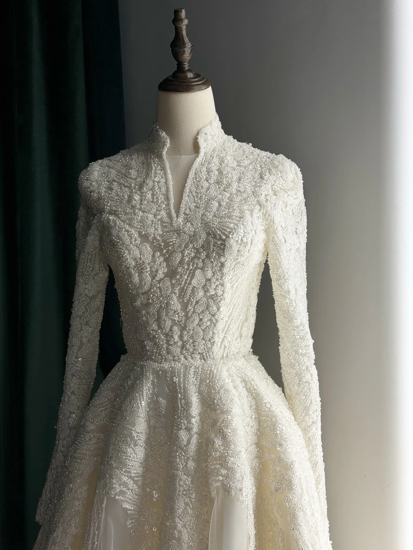 Sharon Said Elegant Luxury Dubai Beading Pearls Long Sleeves V-Neck  Wedding Dress Princess Arabic Bride Dress SW518 Customized