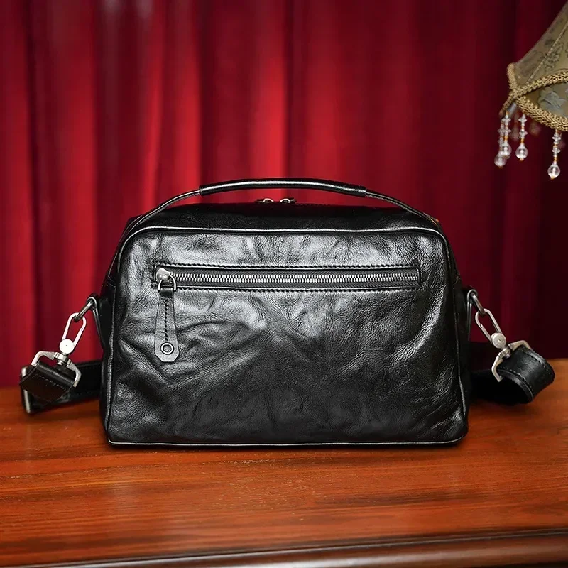 Bolsa de ombro de couro genuíno para homens, bolsa crossbody vintage de grande capacidade para motociclista, bolsa quadrada pequena de couro portátil