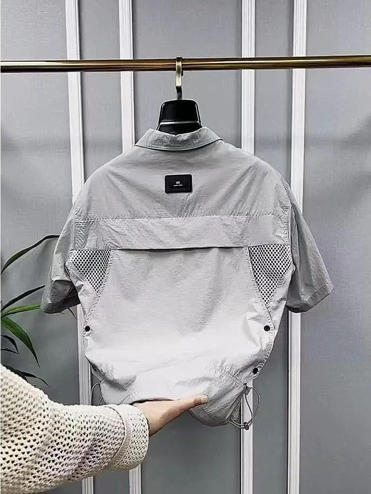 

Новая мужская повседневная рубашка свободного кроя 2026 года с коротким рукавом и карманами, дышащая, удобная, для работы, летняя верхняя одежда