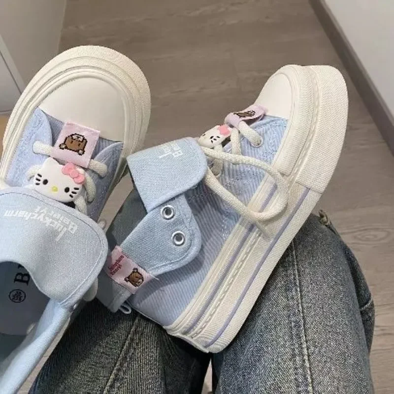 

Sweet Girls Shoes Hello Kitty MINISO Anime Kawaii Fashion Small Platform Canvas Shoes Lovely Pendant Casual Sneakers Gifts Toys