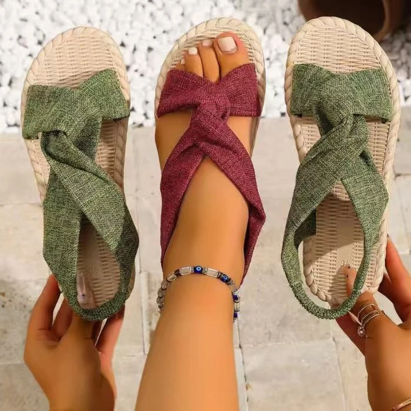 

2026 Summer New Women's Bohemian Style Sandals Comfortable Linen Cross-Tie Beach Lightweight Grass Sole Casual Flat Sandals