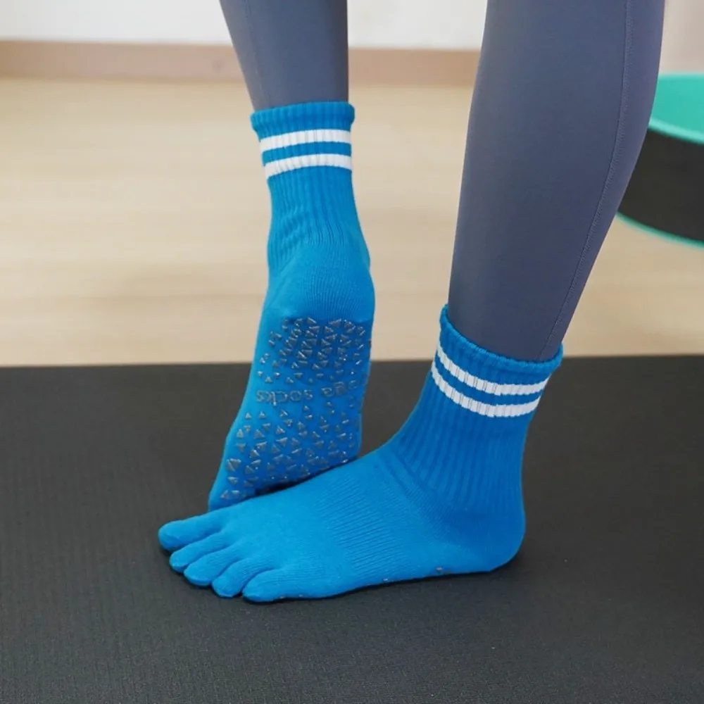

Trendy Non-Slip Grip Pilates Socks Breathable High-elastic Yoga Socks Sweat-absorbent Cotton Floor Socks fall Winter Style