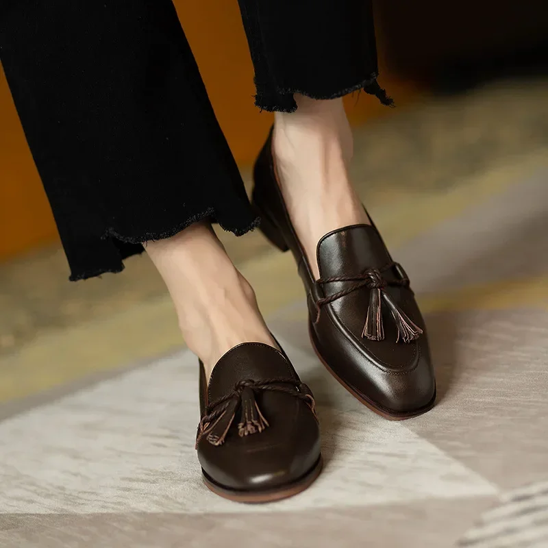 Women Casual Shoes Retro Bowknot Tassels Flat Shoes Korean Winter Fashion Elegant Round Toe Stiletto Pumps Party Dress Loafer