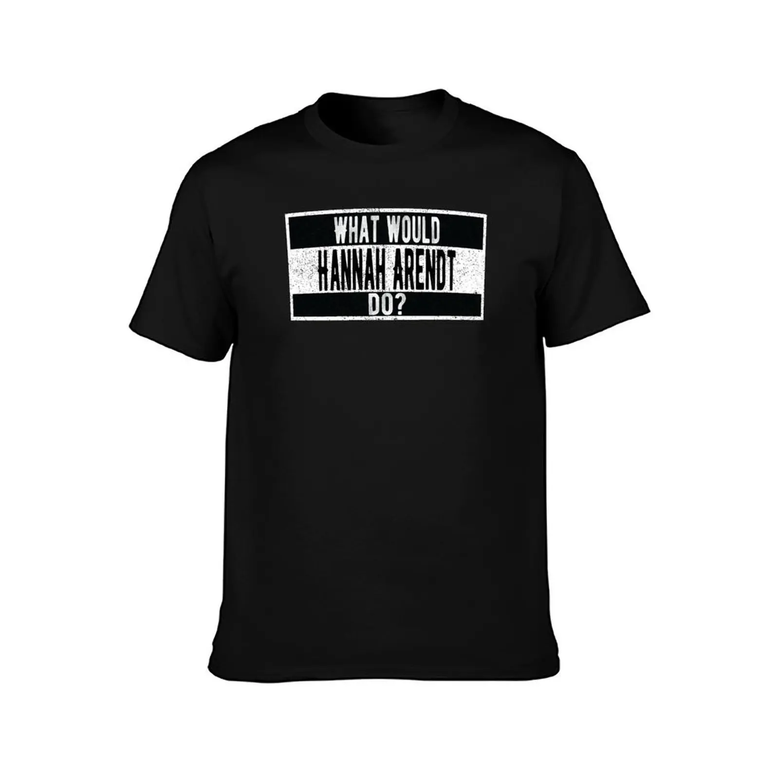 What would Hannah Arendt do? T-Shirt Plus Size Summer Casual T-Shirt