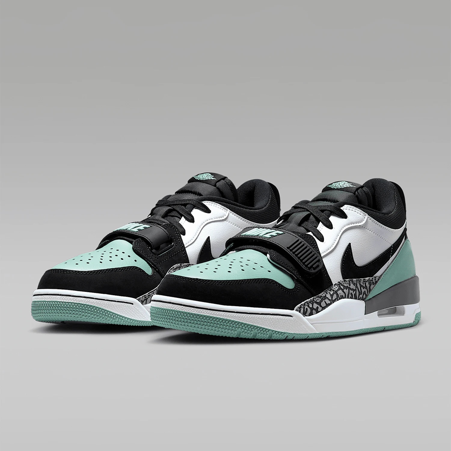 Nike Authentic JORDAN Men's Air Cushion Training Cushioned Classic Basketball Shoes CD7069-109