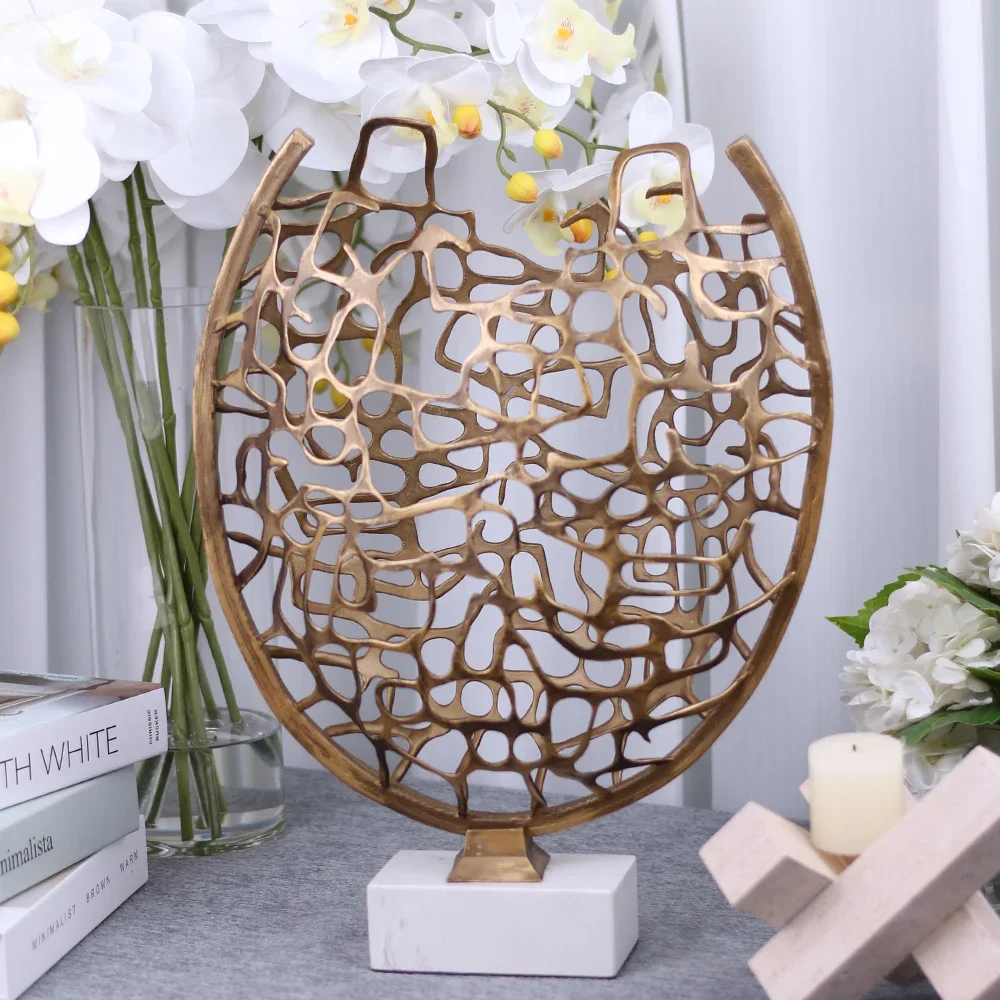 Factory Wholesale Custom Designed Modern Luxury Decorative Antique Home Decor Accessories Sculpture Crafts For Home Decoration