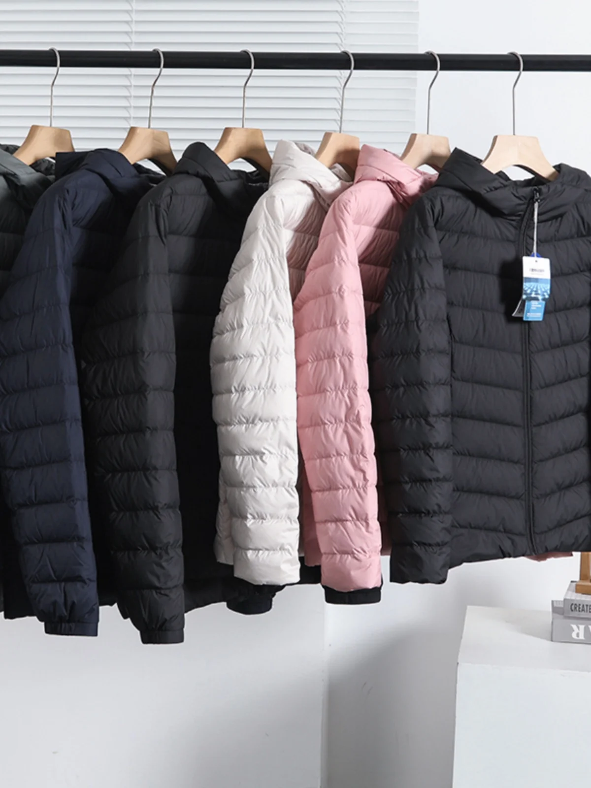 

Высококачественное легкое пуховое мужское зимнее пальто Jaet, теплое белое пальто Du с воротником-стойкой для пар, модное городское пальто, чистый цвет