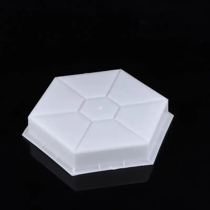 Garden Pavement Mold Plastic Brick Maker Concrete Path Mould for DIY Lawn Road Pavement Creating Unique Walkways view 3