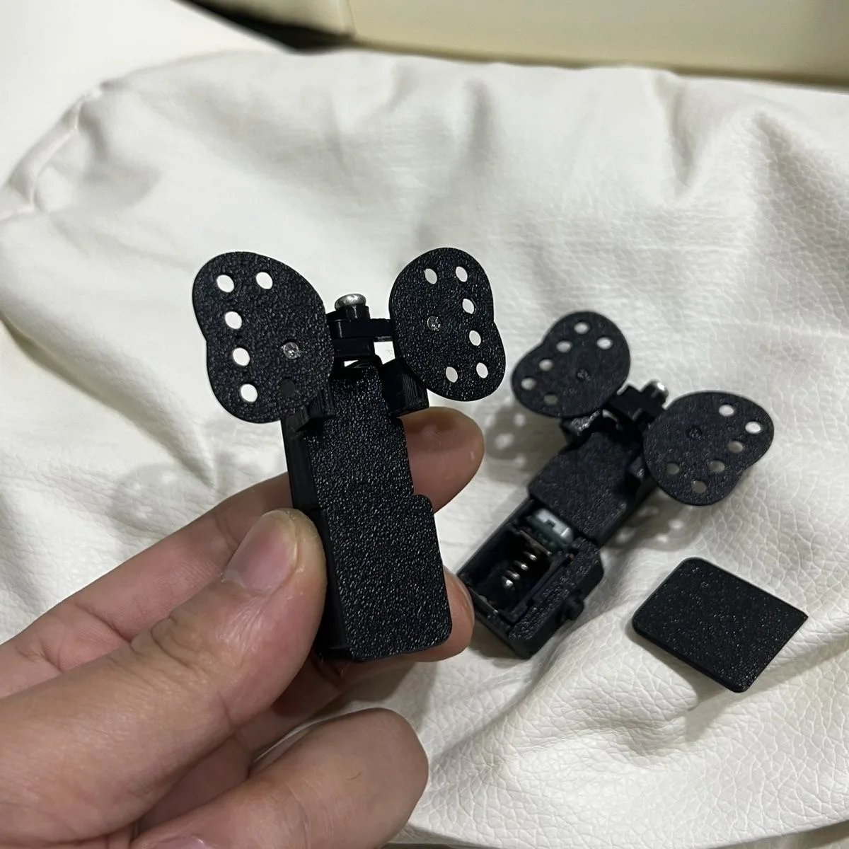 Mini DIY Mechanical Butterfly Wing Opening Closing Simulation Device