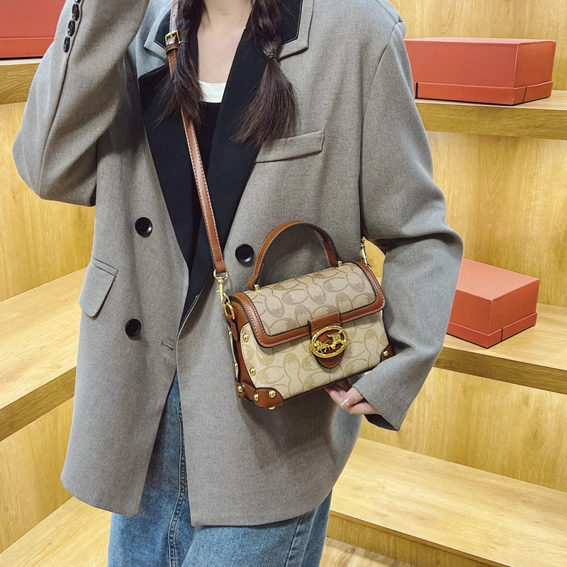 

Elegant Women Crossbody Bag Vintage Inspired Leather Shoulder Messenger Bag
