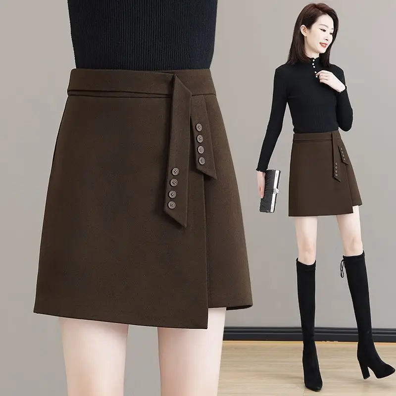 

2024 Autumn Winter Women New Solid Color Buttons Skirts Female High Waist Mini Skirts Ladies Irregular A-line Skirts Q654