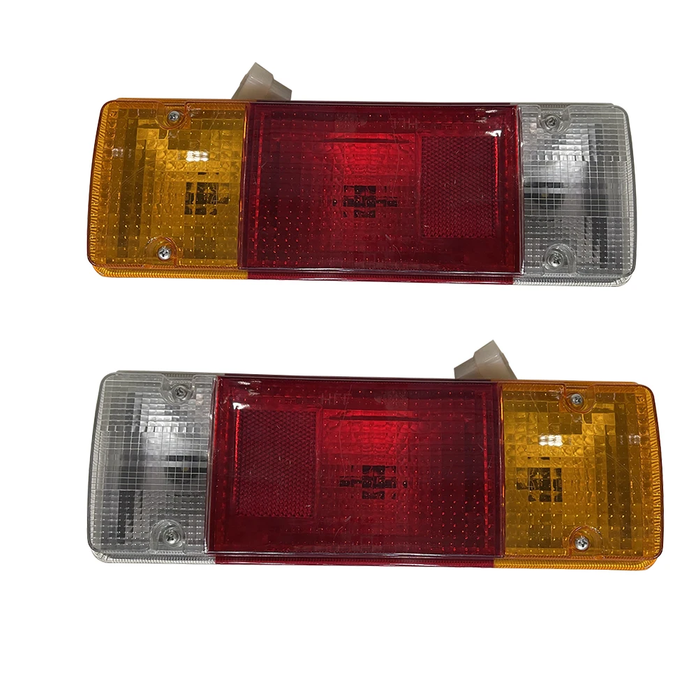 Car Taillight Brake Light for Toyota Dyna BU60 BU102 1999 2000 2Pcs Rear Lights