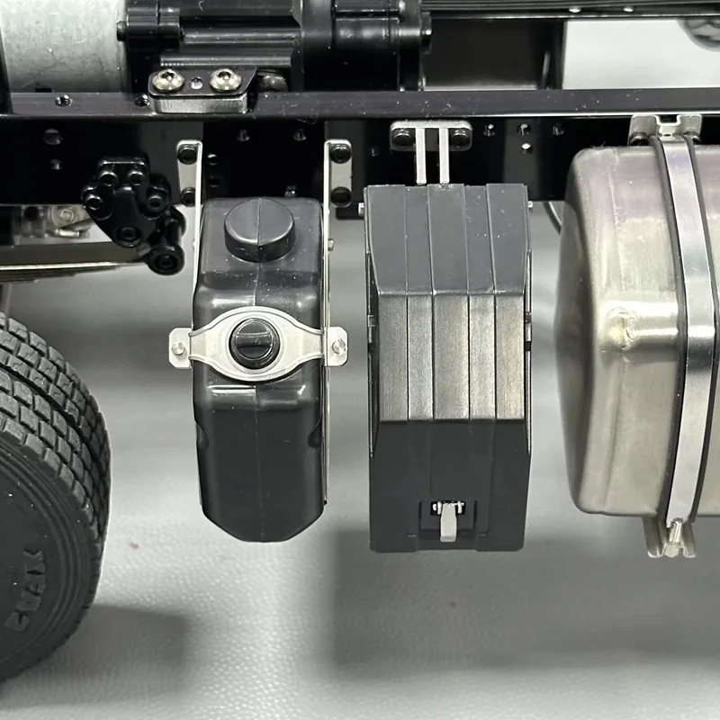 RC Truck 1/14 Urear Tank Model Tractor Decoratieve Onderdelen Voor Tamiya 1 14 Rc Arocs Actros FH16 Tractor Truck Onderdelen accessoires