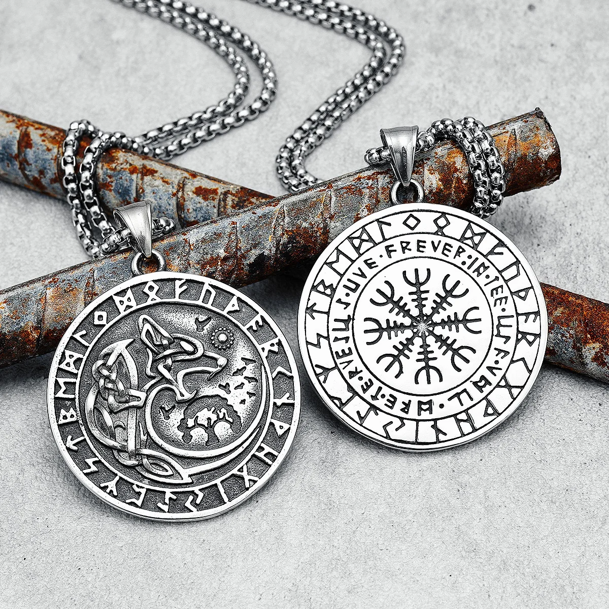 

Viking Wolf Men Necklace 316L Stainless Steel Nordic Myth Wild Totem Runes Pendant Chain Punk Rap for Friend Male Jewelry Gift