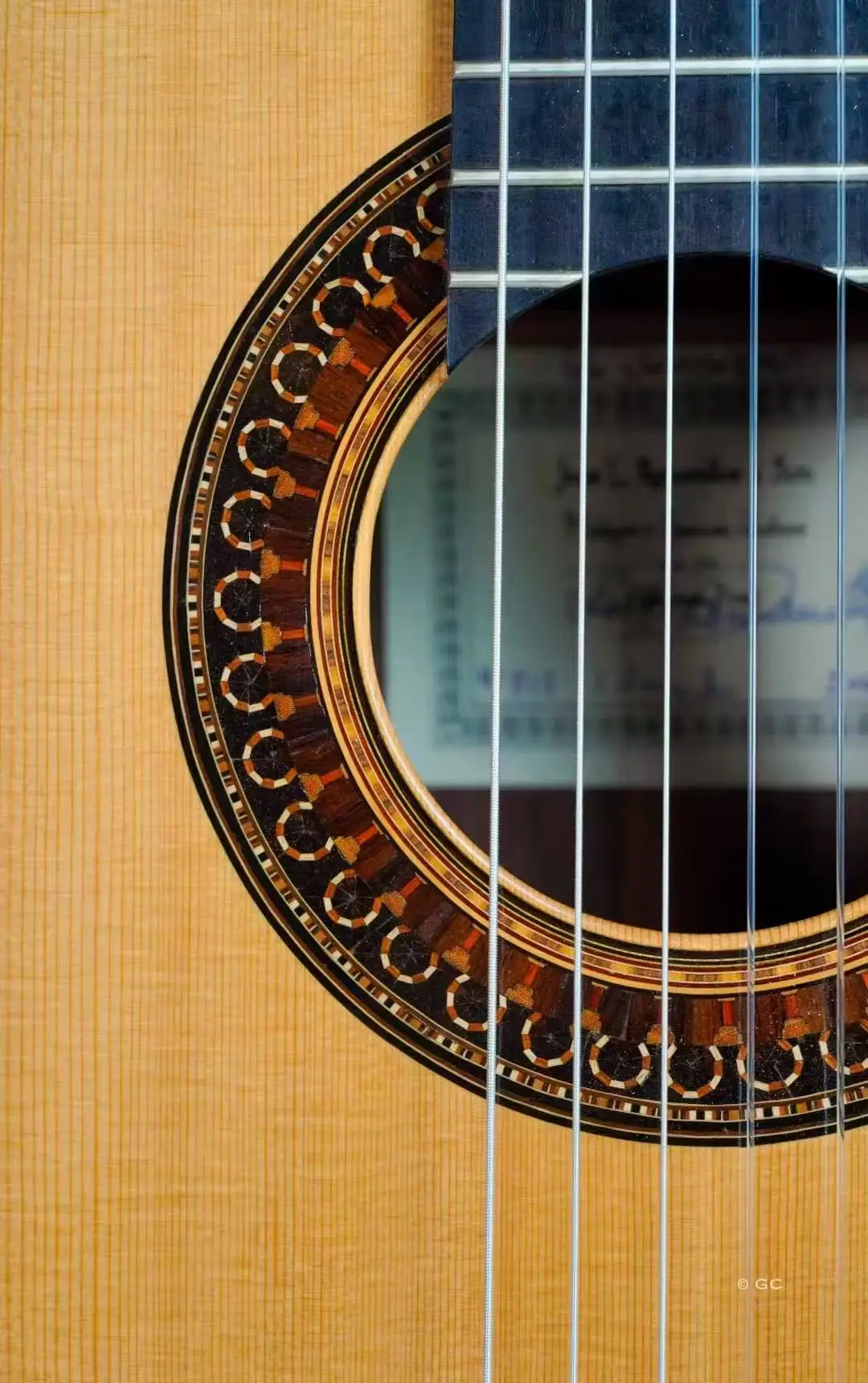 High Quality 39-Inch Classical Guitar All Solid 5A Spruce Body Roswood Ebony Retro Gloss Nylon Handcrafted Master Luthiers