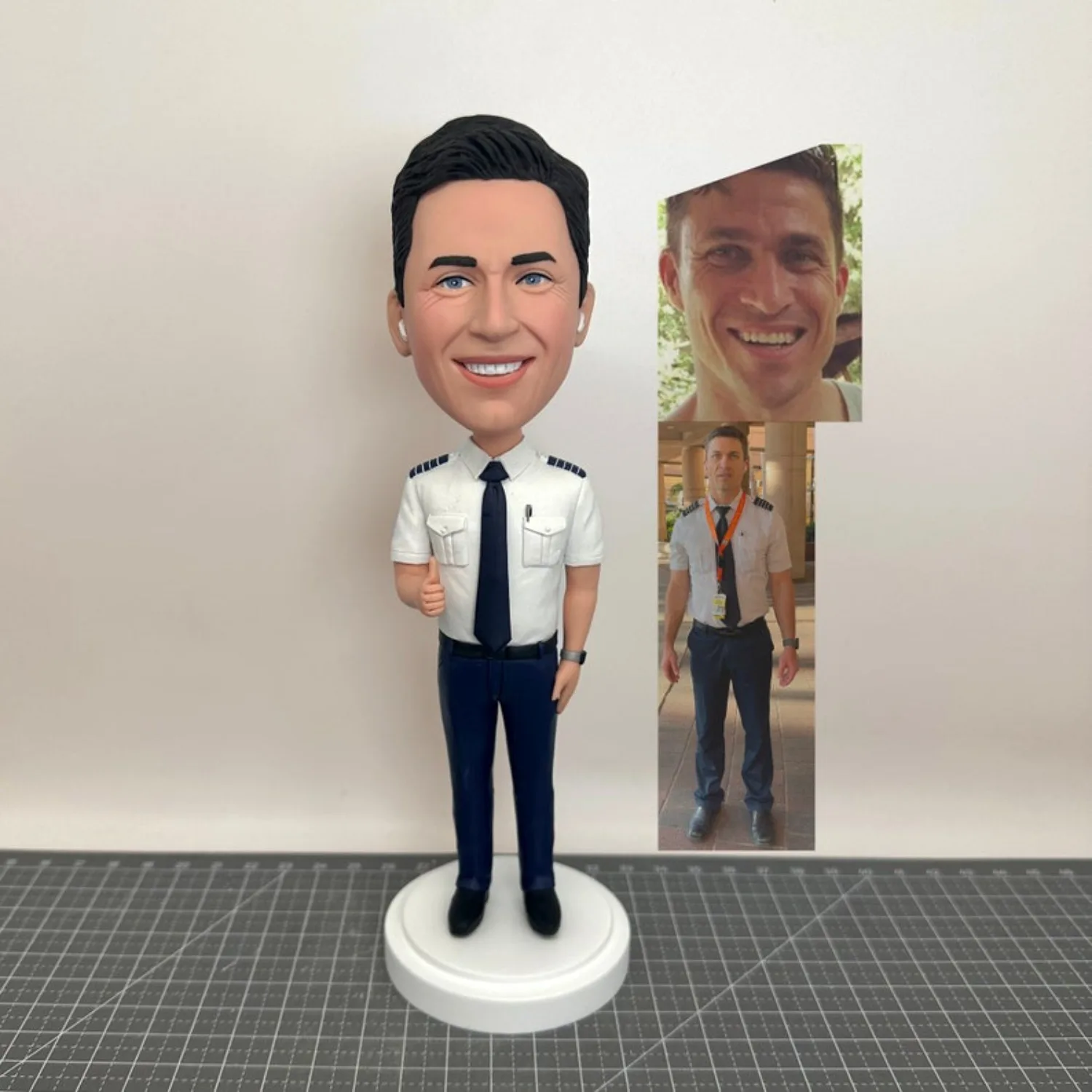 

Custom Aircraft Commander Bobblehead Captain Pilot Air Force Figurine Unique Christmas Gift Handmade Full Body Clay Statue Art
