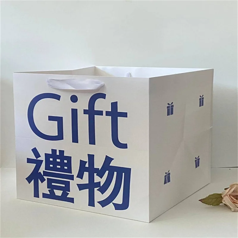 100pcs size 40x30x10cm custom Wholesale Custom Design Biodegradable Shopping Custom Print Paper Bag