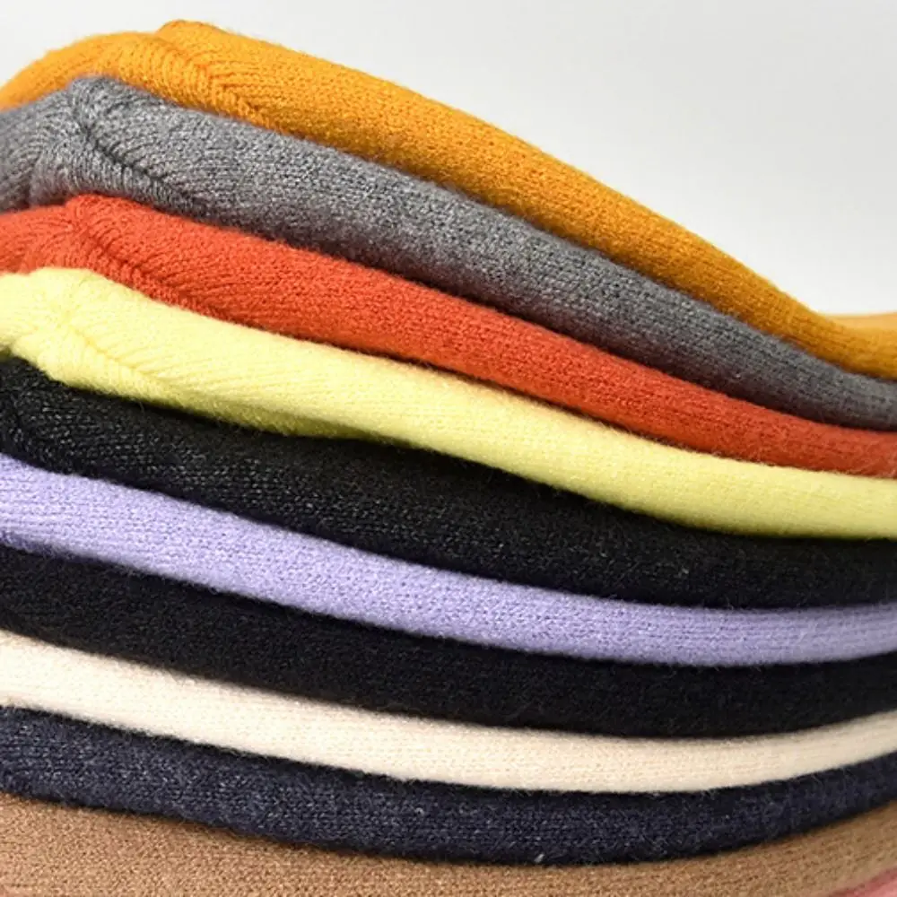 Модная однотонная шапка-бини, теплая зимняя вязаная шапка, ветрозащитные наушники, шерстяные шапки для женщин