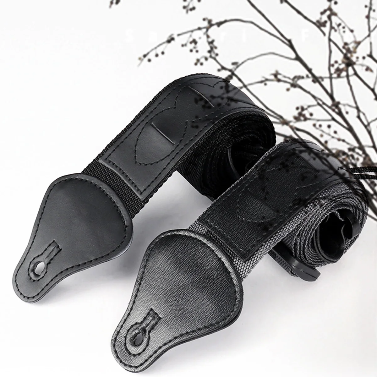 

4Pcs Exquisite Workmanship Guitar Strap Adjustable Length Bass Shoulder Belt Comfortable Ethnic Style Accessory