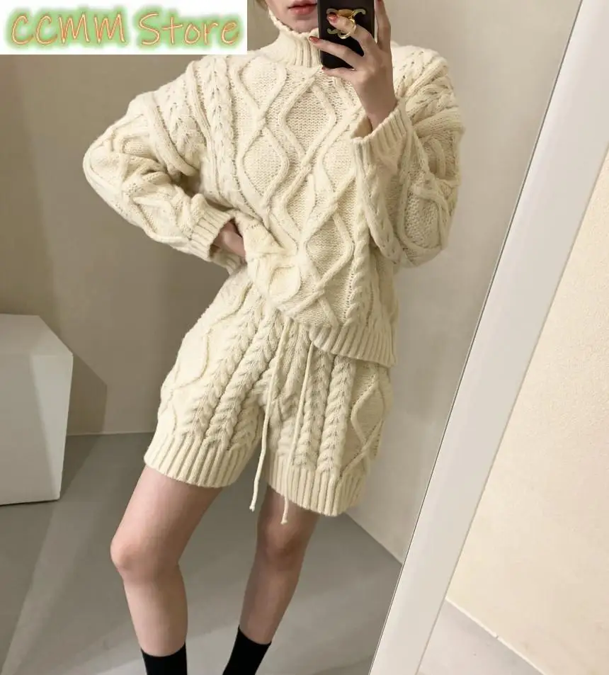 Fashion Trend Lazy Wind High Neck Hemp Pattern Knitted Sweater Female Autumn and Winter Thickened High-waisted Shorts Suit