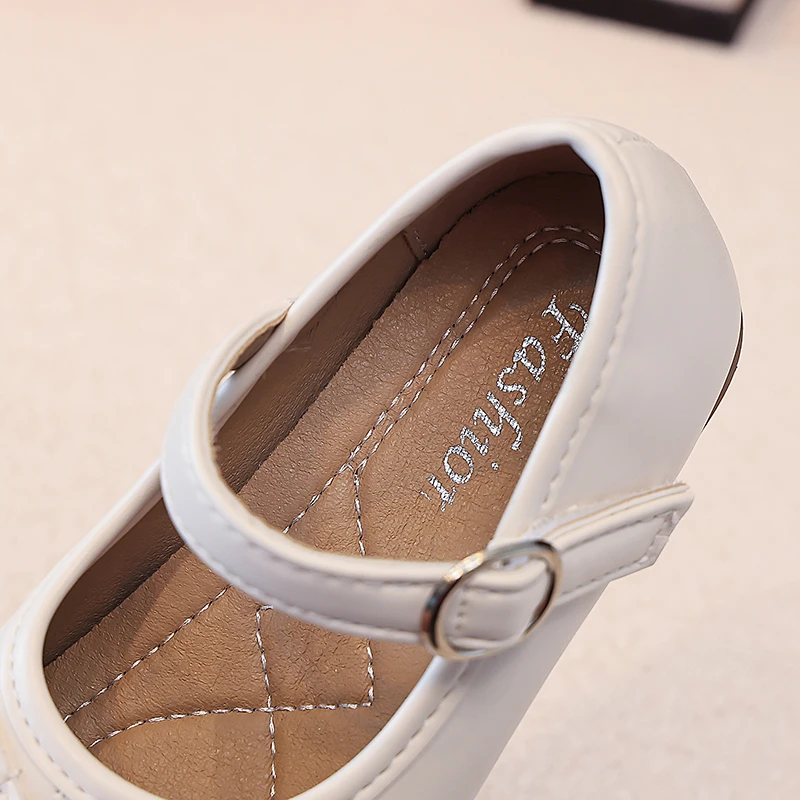 Mädchen Mary Jane Schuhe, Kleinkind-Schuhe mit Schleife und Schnalle, Weiche Party-Prinzessinnen-Schuhe mit Metallschnalle, Lederoptik-Schuhe für kleine Mädchen – Detail 6