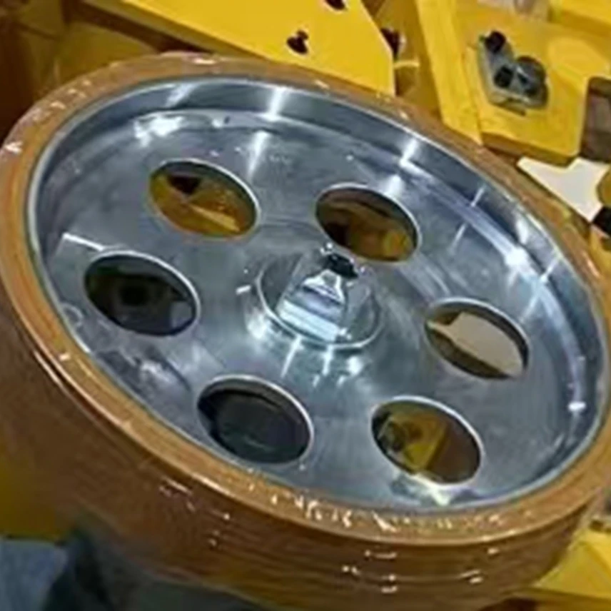 Venta directa Rueda de fricción de diseño simple Ruedas de poliuretano estables Rueda de goma mecánica para fábricas