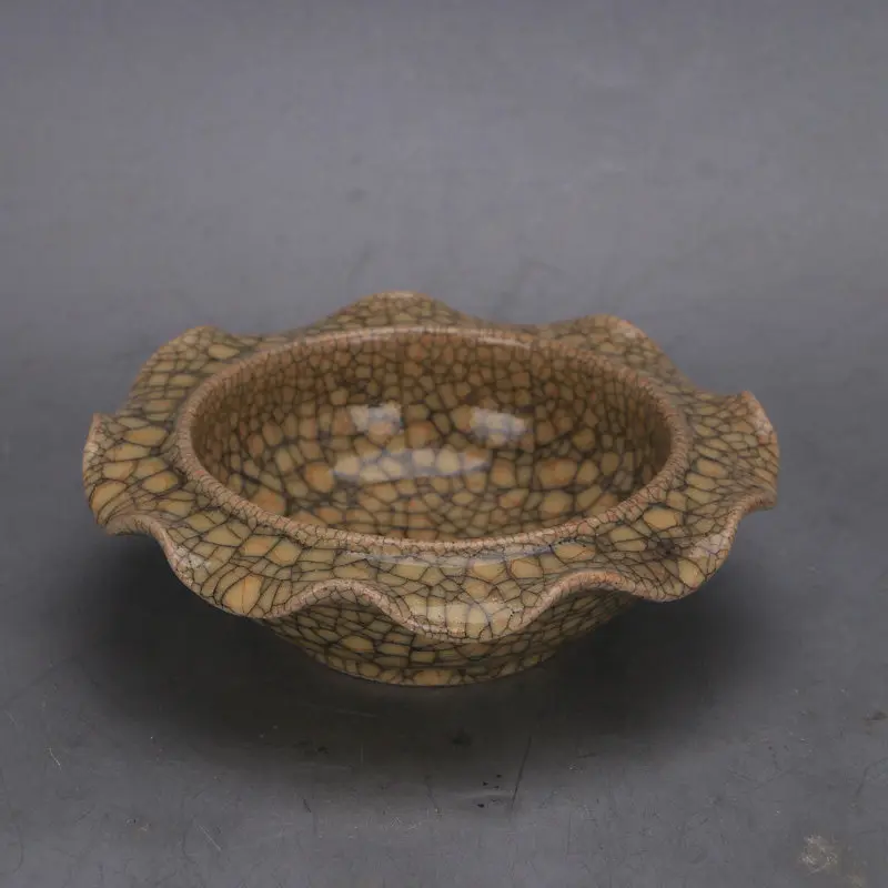 Song Dynasty Ge Kiln Yellow Glaze Gold Iron Lines Lotus Leaf Brush Washer Iron Body Vintage Home Decor Gift Collectible