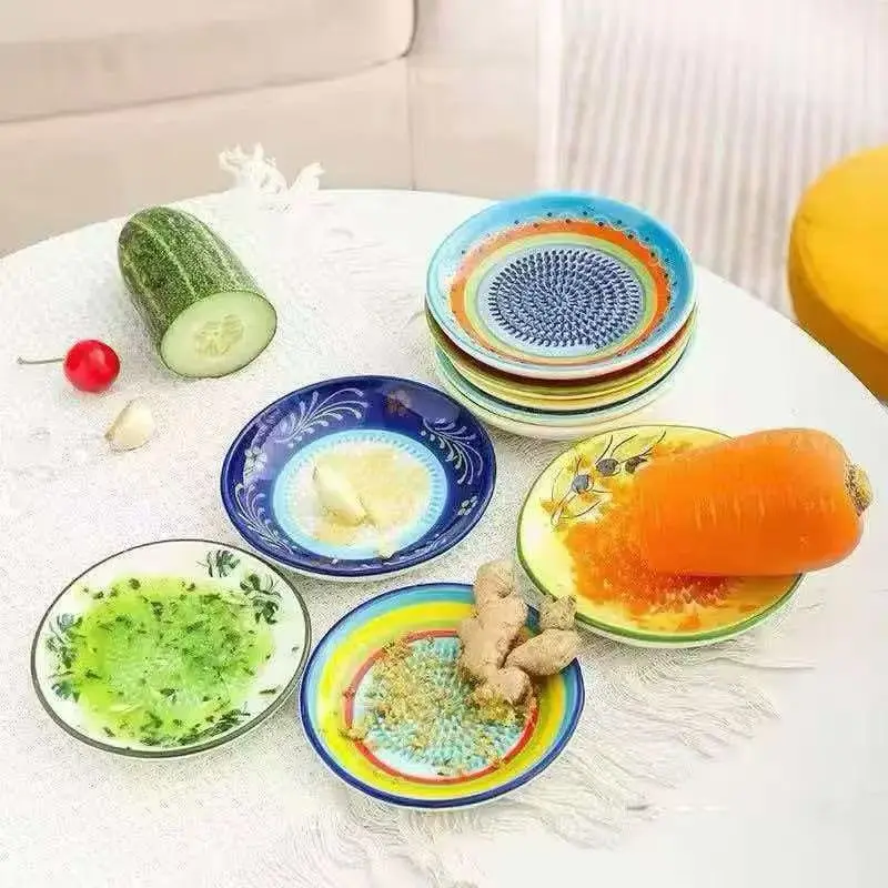 Plaque à râper l'ail en céramique innovante, Frutero, ustensile de cuisine polyvalent pour écraser le gingembre, l'ail et les petites épices