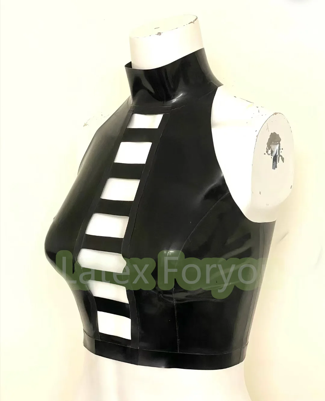

Natural Latex High Halter Crop Top Hollow Out Front Gummi Female Slim Fitted Latex Sexy Vest Daily Wear Various Colors