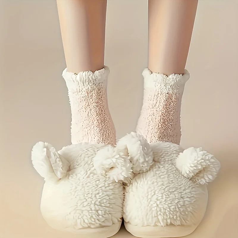 7 Paar dicke Korallen-Fleece-Socken für Damen im Herbst und Winter mit Farbblockierung. Modische, süße, bequeme und warme Wollsocken