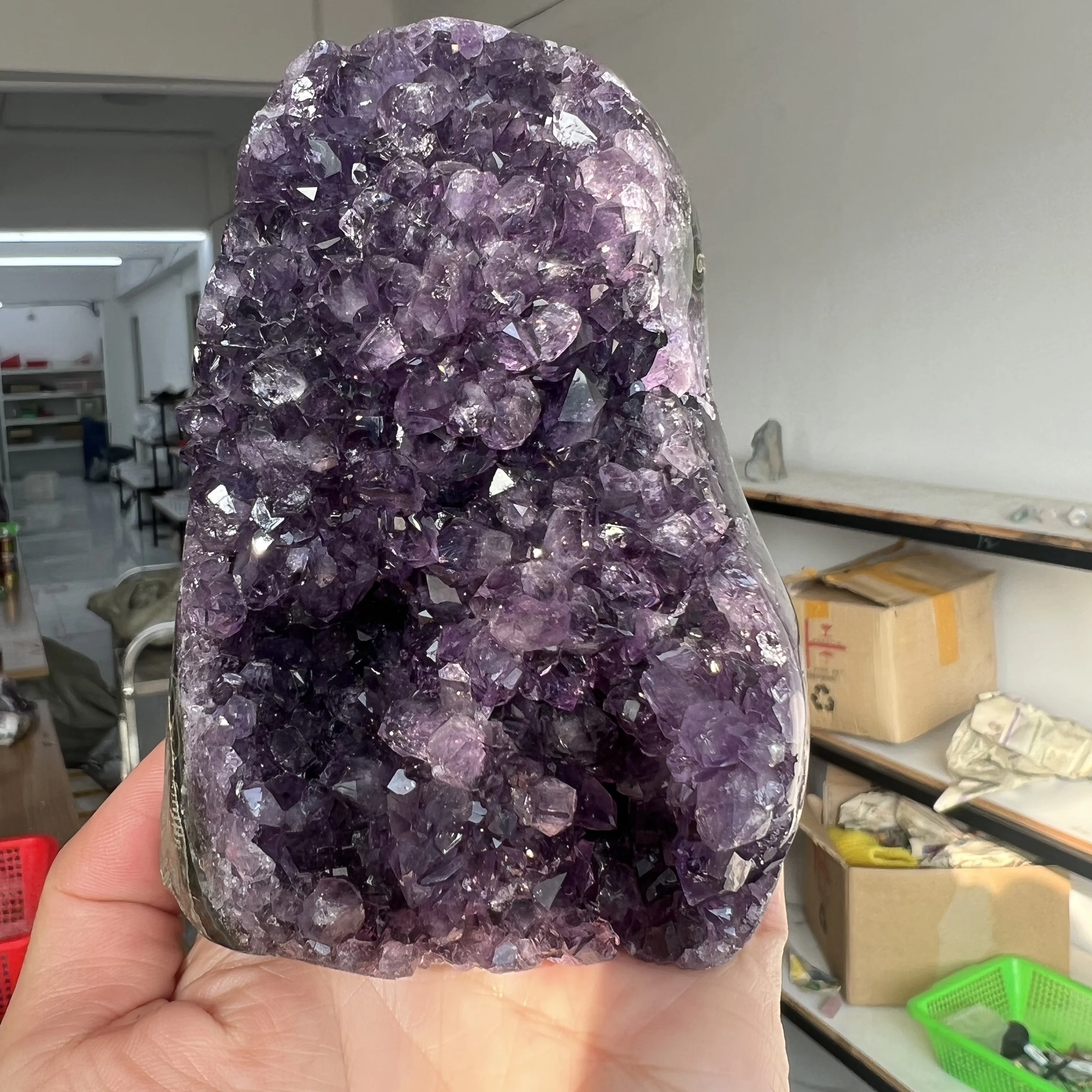 

768g 11cm Natural Uruguay Dream Amethyst Quartz Crystal Cluster stand