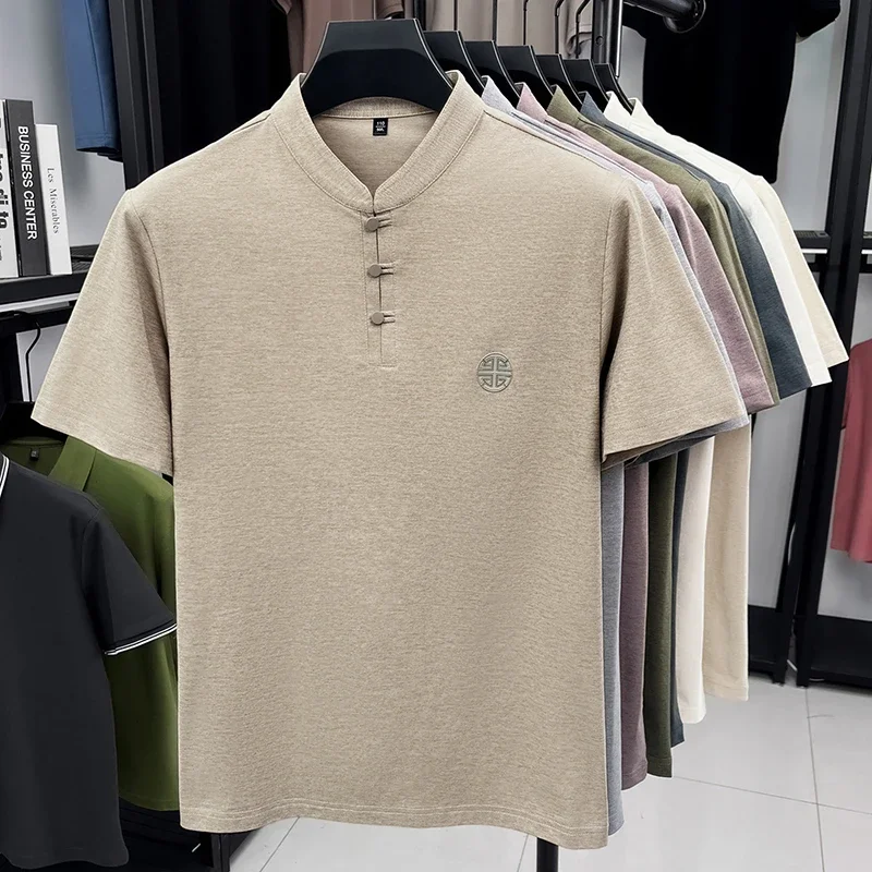 Herren Minimalistisches Hemd mit Stehkragen Kurzarm Einfarbiges Design Taschenfrei Weiche Haptik Hautfreundlicher Stoff