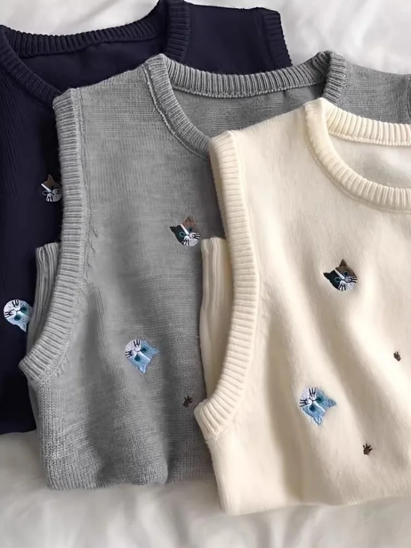 

Sweet College Style Cat Embroidery Knitted Vest Women's 2026 Spring Autumn Korean Style Round Neck Sleeveless Sweater Top w172