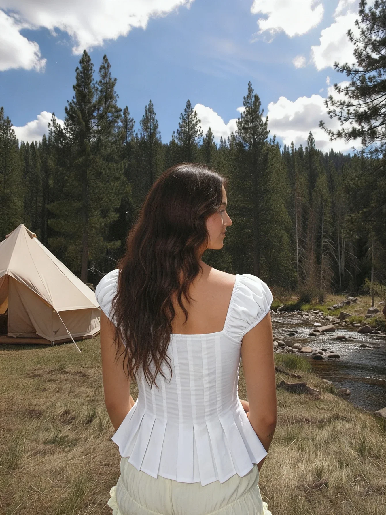 

Женская белая однотонная повседневная блузка с пышными рукавами для весны и лета