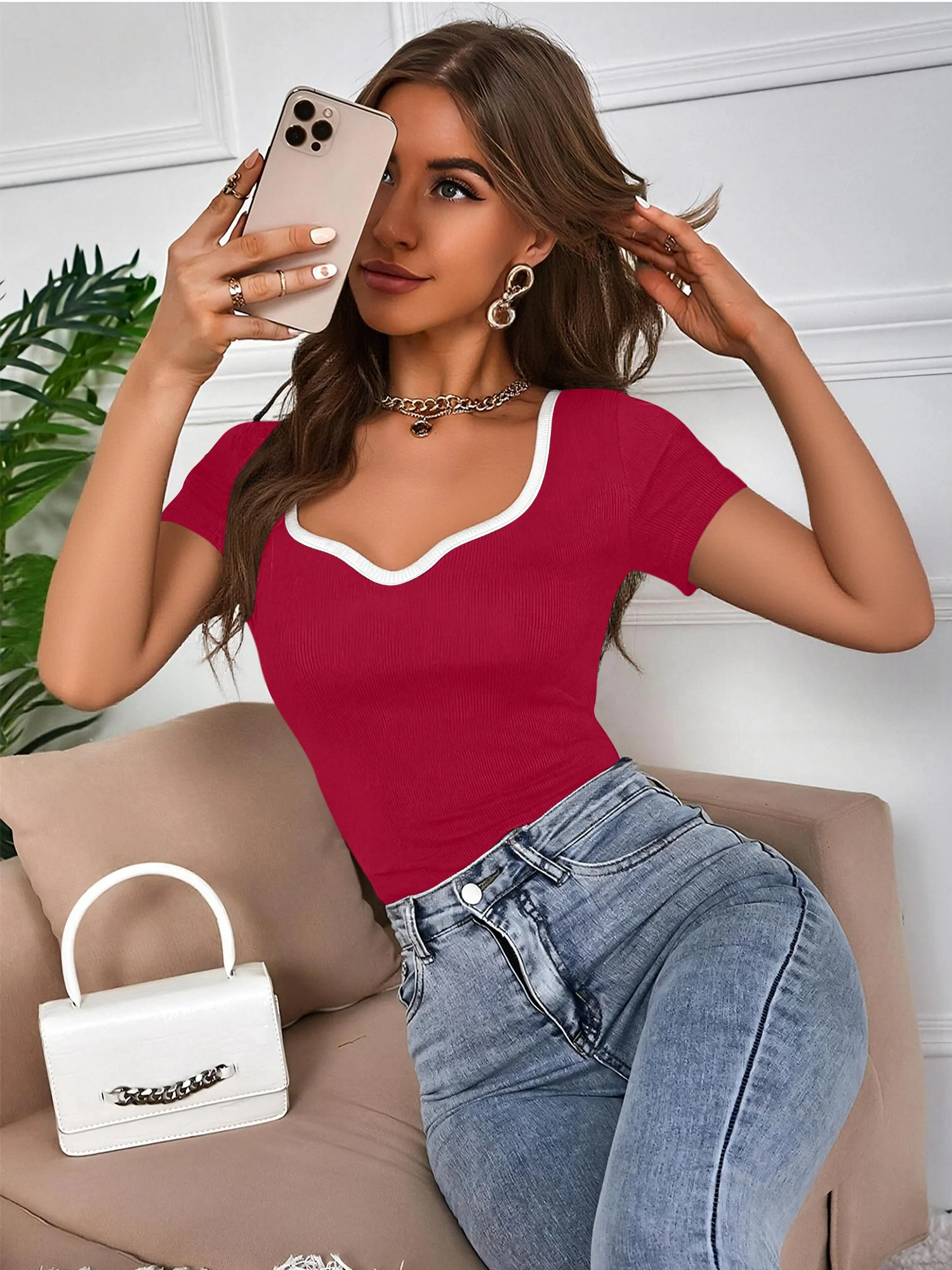 Sleek Contour Ribbed T‑Shirt, Trim‑Edged Curved Neck Blouse for Night Market Visits & Trend‑Focused Street Looks