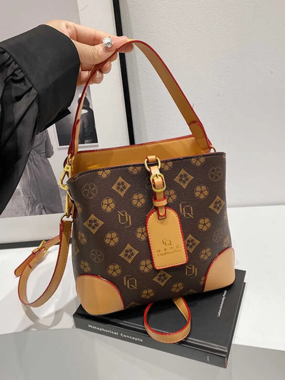 Bolsa de Couro Floral Retro Louis CITEX LV, Grande Capacidade, Formato de Balde, Bolsa Casual de Moda para Mulheres