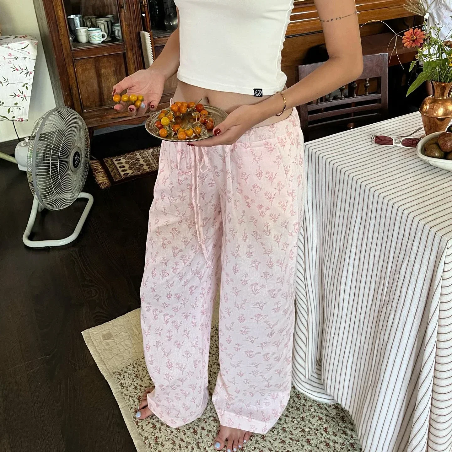 

Милые прямые брюки с цветочным принтом, женские брюки со складками и шнурком, свободные брюки Y2k, эстетичная домашняя одежда