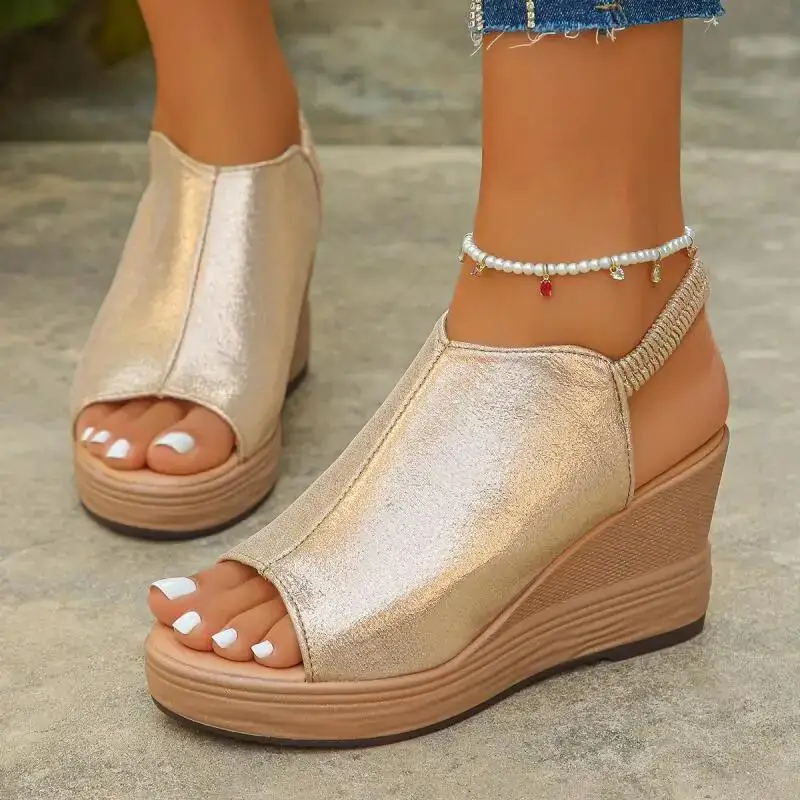 Sandalias de lujo con tacón de cuña dorado y plateado, peep toe, para mujer, verano 2026, estilo vintage, plataforma gruesa, con correa trasera, zapatos de playa para mujer