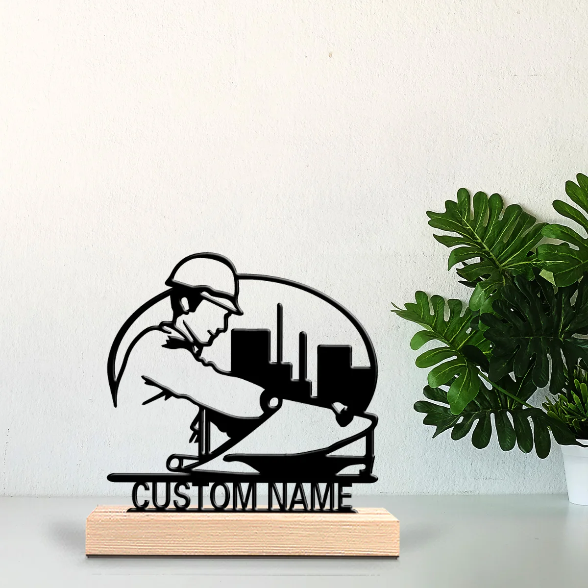 1pc construction worker Customized Name Metal Statue Art Crafts With Wood Base Tin Ornament With Wood Base For Youth Gifts