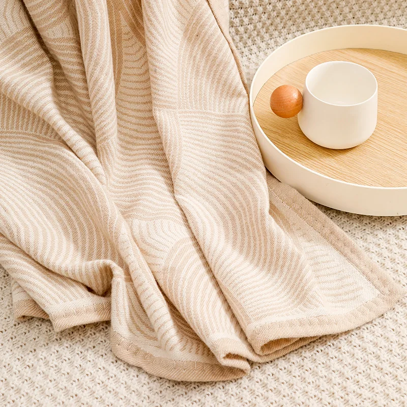 Luxury Circular Arc Printed Thread Blanket 120X150Cm Portable Airplane Blankets for Travel Skin-Friendly Nap Shawl for Office