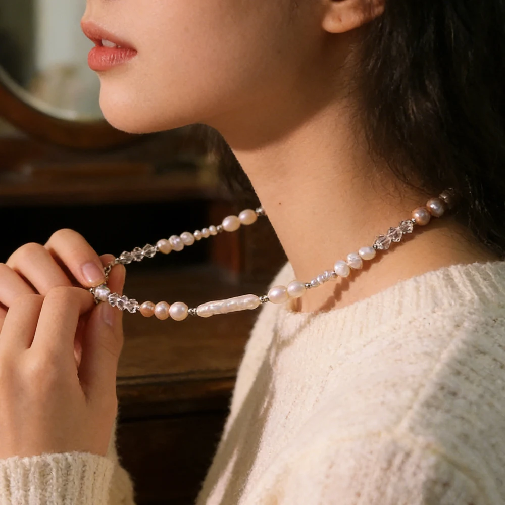 

Original Design Natural Pearl Glass Necklace for Women Charm Niche Neck Chain Versatile Necklaces Collar Choker Jewelry Gifts